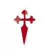 broche con la cruz de santiago hecha en plata plateada y con el interior en color rojo