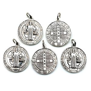 5 medallas grandes de san benito