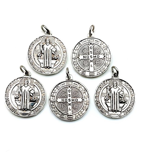 5 medallas grandes de san benito