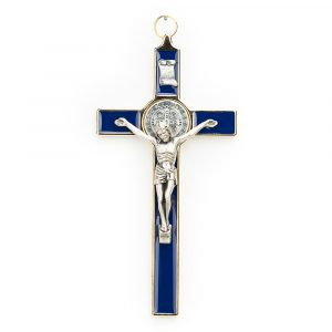 CRUCIFIJO CON MEDALLA DE SAN BENITO, ESMALTE AZUL