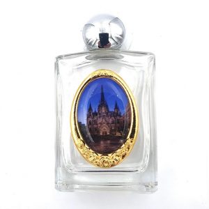 botella para agua bendita con la imagen de la catedral de barcelona