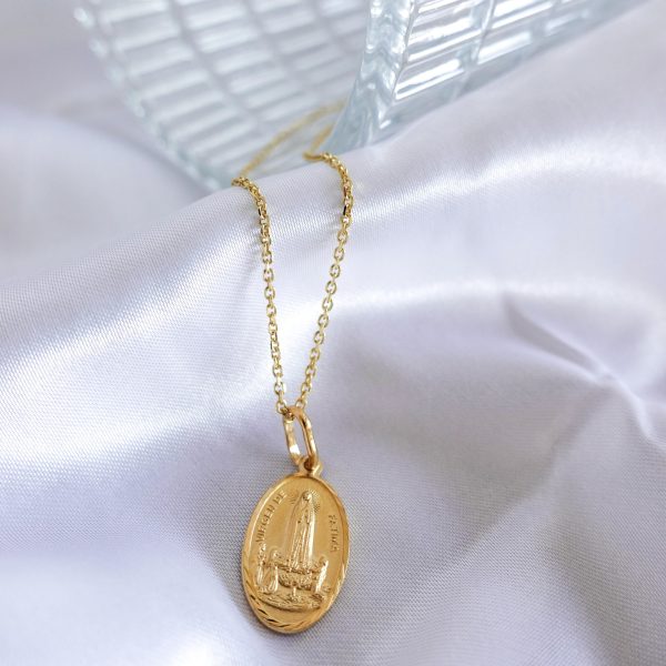 colgante-medalla-oval-de-la-virgen-de-fatima-modelo-2