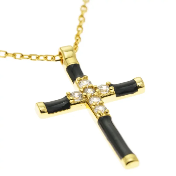 collar cruz esmalte negro detalle