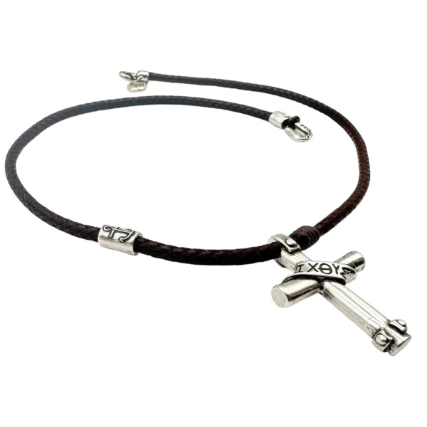 collar cruz ixoye detalle joya