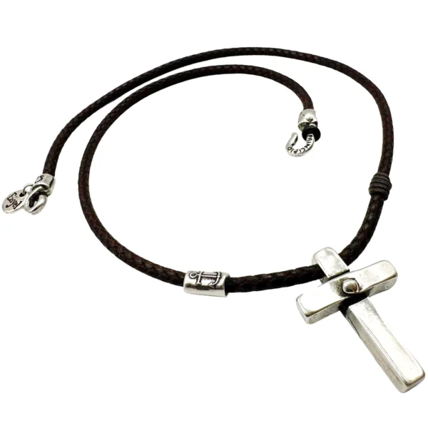collar cruz ixoye sin colgantes inclinada