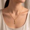 collar modelo virgen milagrosa