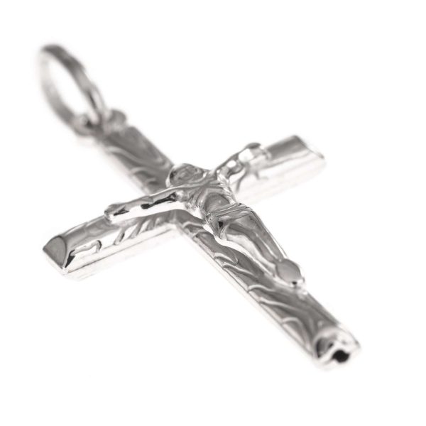 crucifijo plata efecto madera detalle