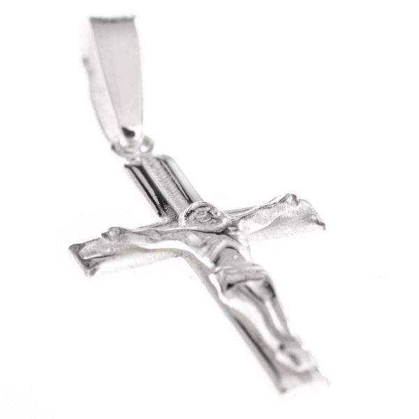 crucifijo trenzado detalle