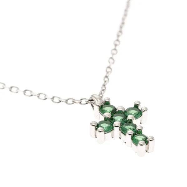 detalle cruz circonitas verdes collar
