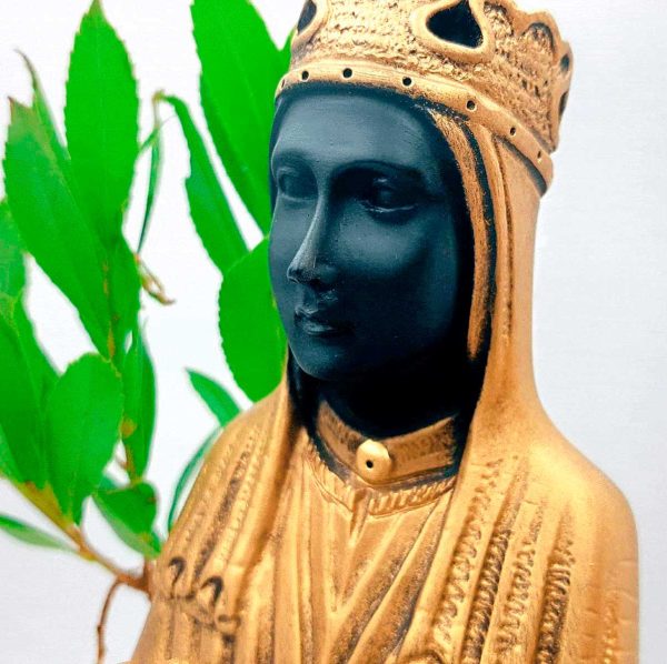 figura montserrat 35cm portada