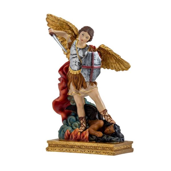 figura san miguel derrotando al mal tres cuartos