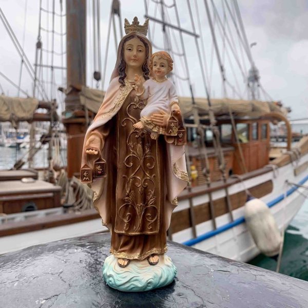figura virgen del carmen y barco bis