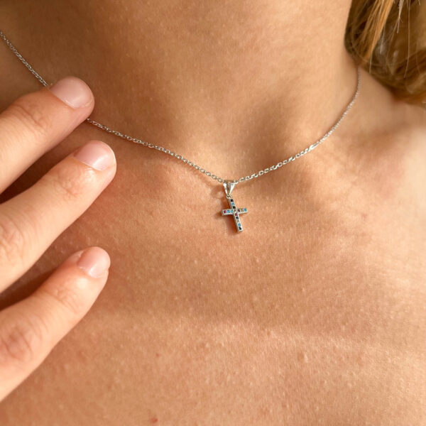 modelo cruz plata colores