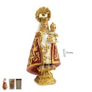 Figura Virgen de Covadonga con manto en color rojo, 9 cm